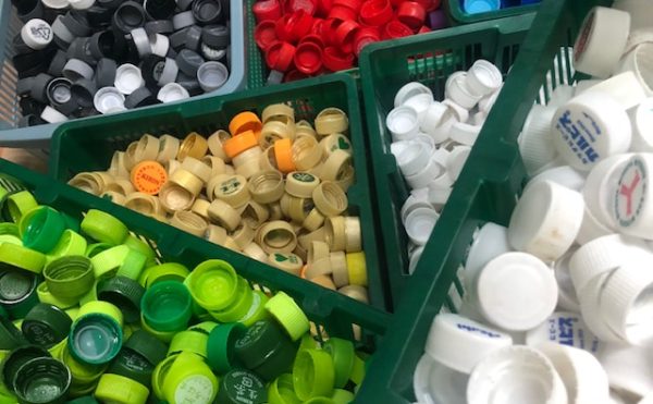 ペットボトルキャップ